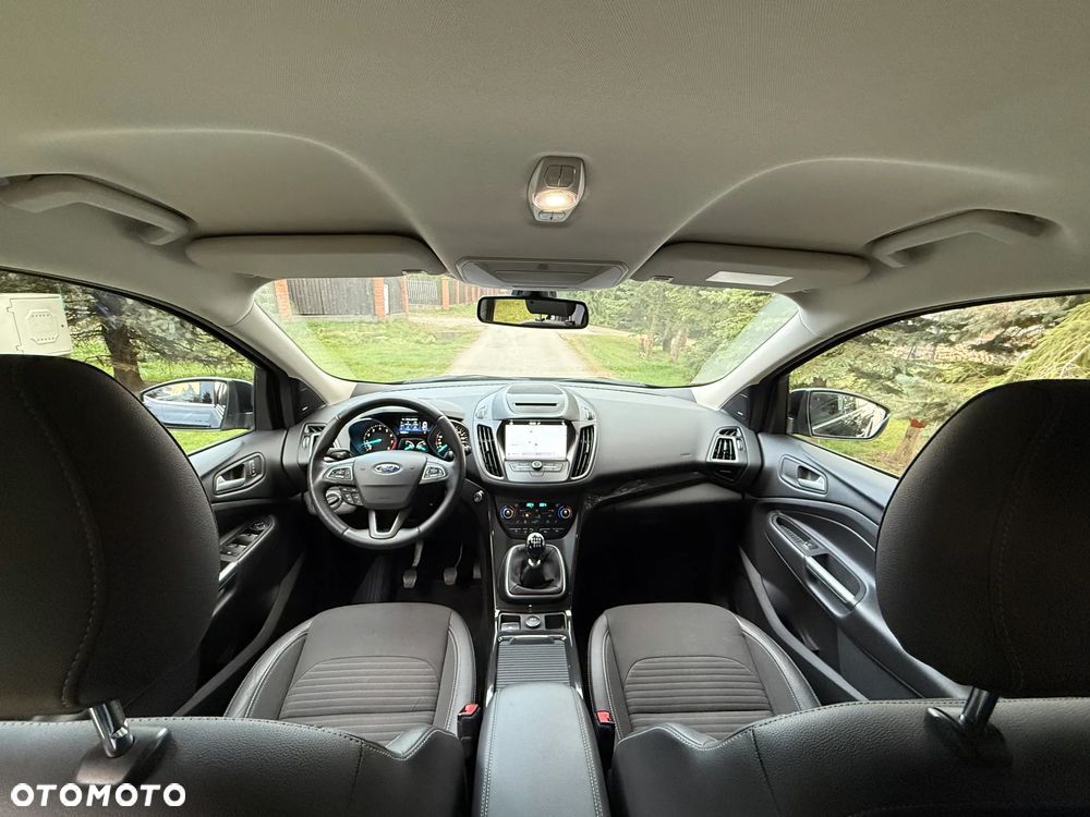 Ford Kuga 1.5 EcoBoost 2x4 Titanium - 20