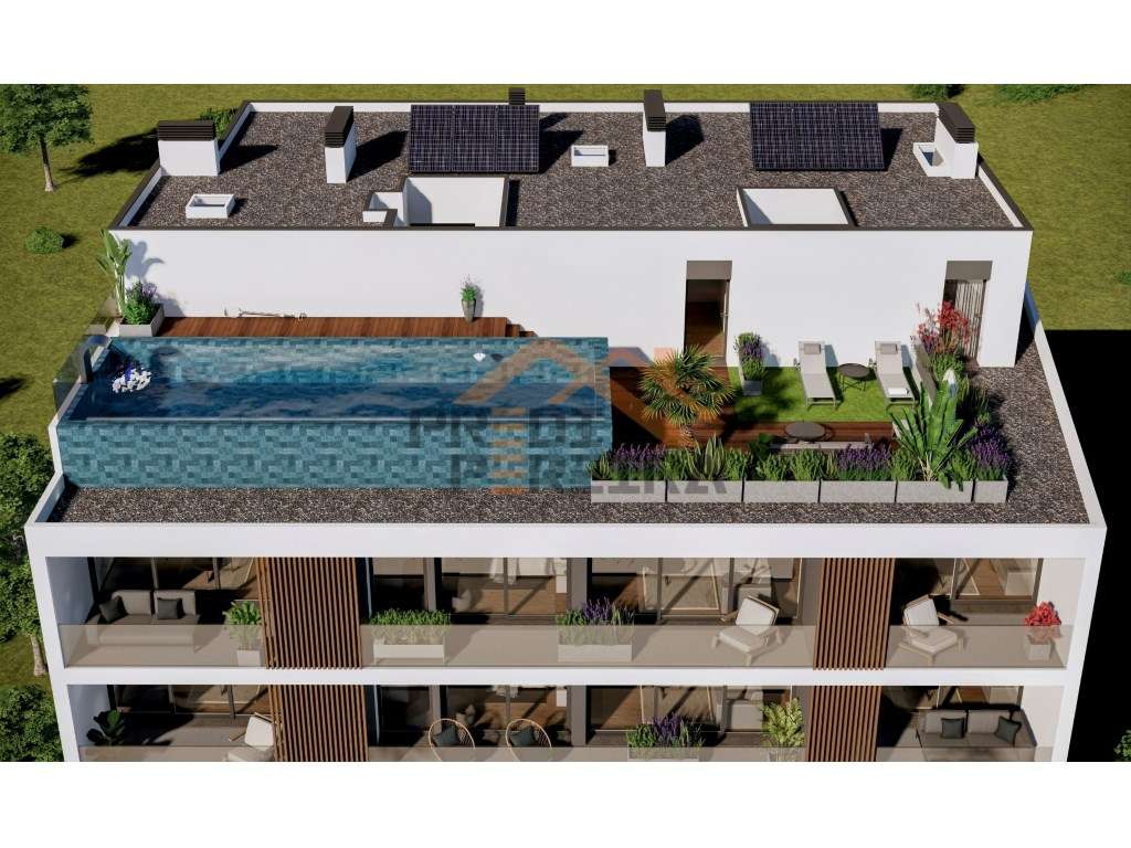 Apartamento T3, com varanda e parqueamento para duas viaturas, situ... - Grande imagem: 3/33