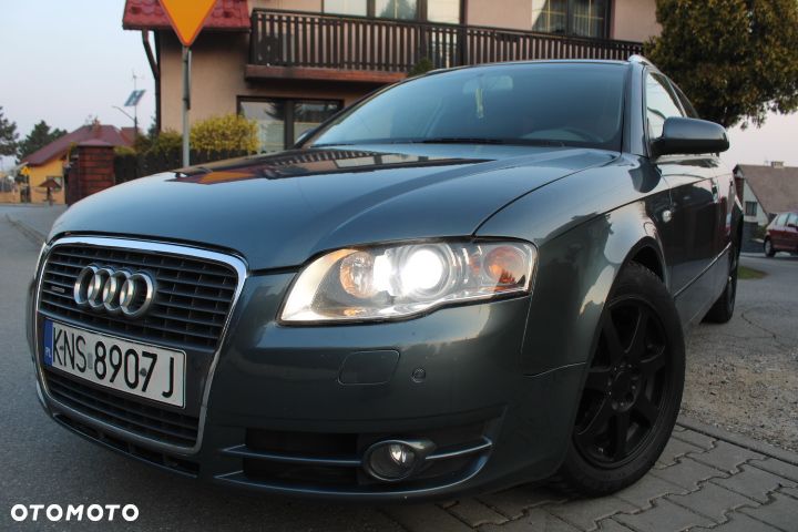 Audi A4 Limousine - 6