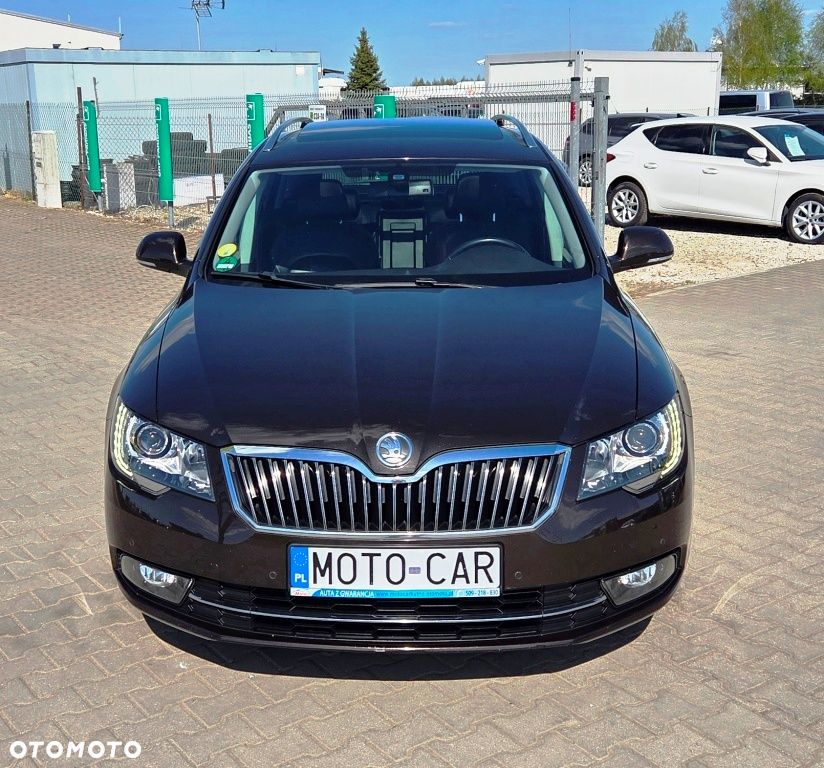 Skoda Superb 1.6 TDI Platinum DSG - 21