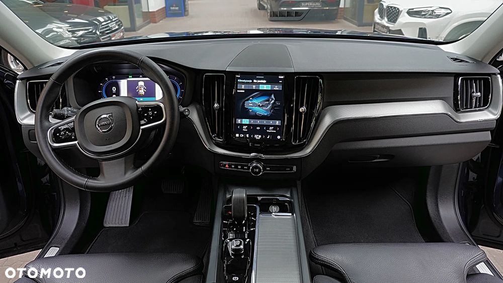 Volvo XC 60 B4 D AWD Plus Dark - 14
