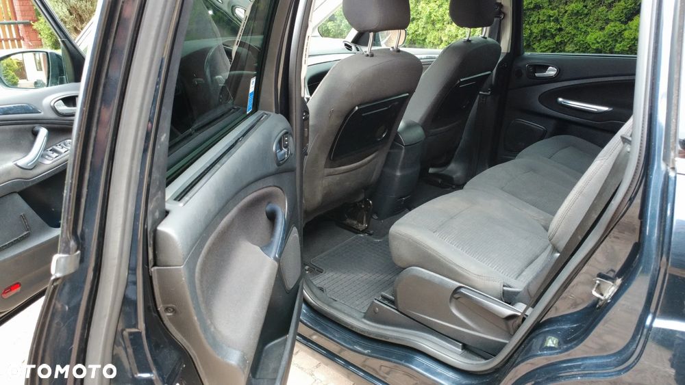 Ford Galaxy 2.0 TDCi Ghia - 13