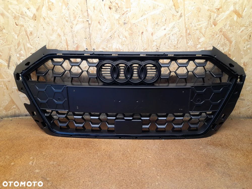 AUDI A1 II ATRAPA CHŁODNICY GRILL PDC 82A853651B - 1