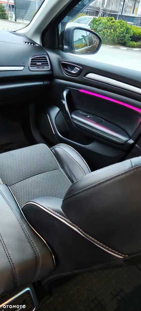 Renault Megane ENERGY TCe 130 BOSE EDITION - 12