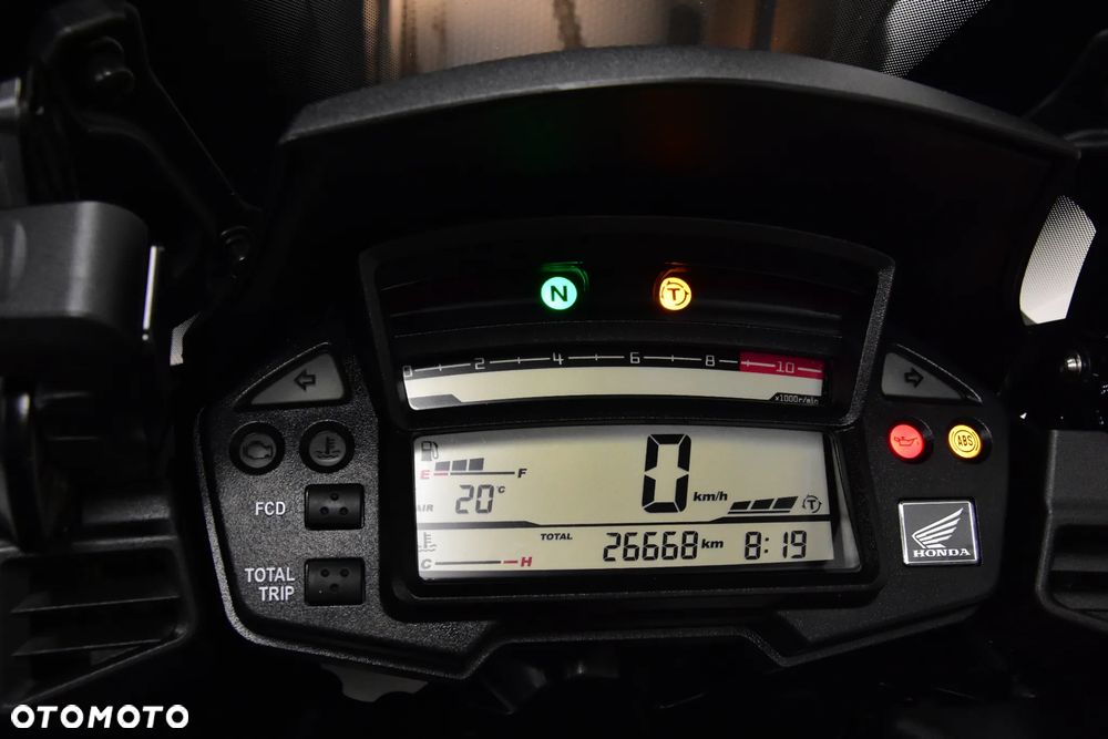 Honda VFR - 17