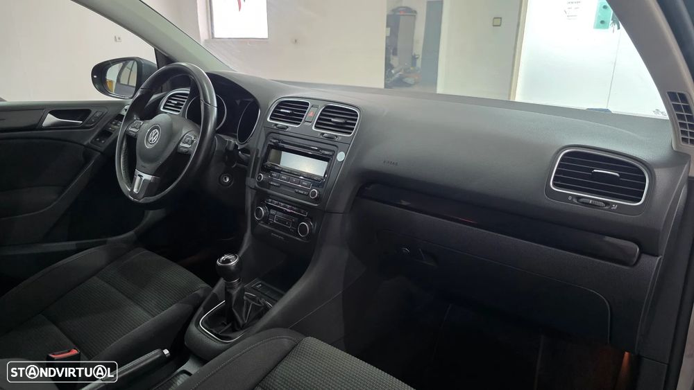 VW Golf - 16