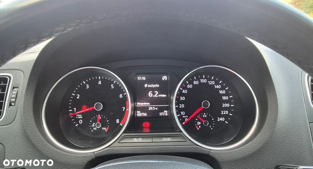 Volkswagen Polo 1.2 TSI BMT Comfortline - 23