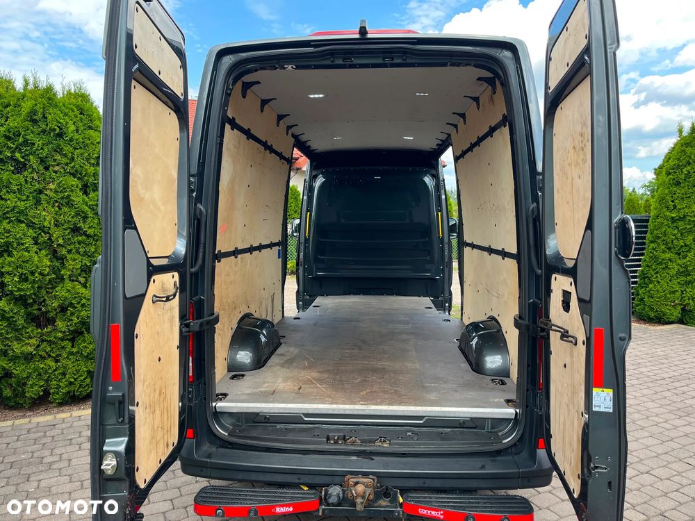 Volkswagen CRAFTER - 11