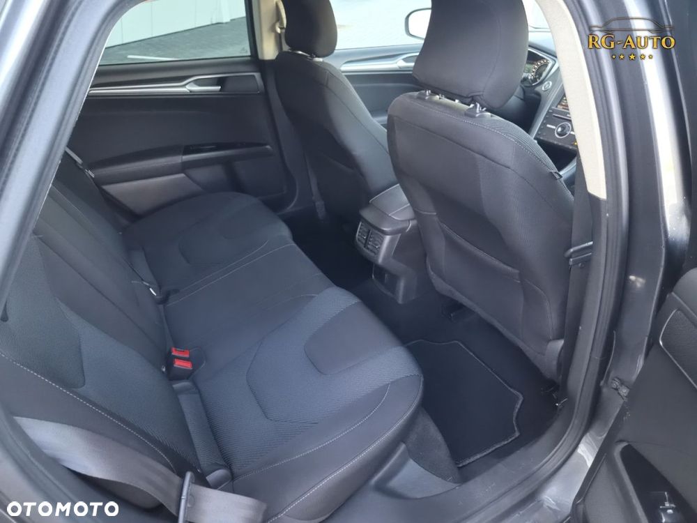 Ford Mondeo - 27