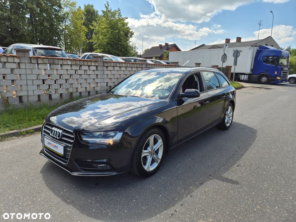 Audi A4 Avant 2.0 TDI DPF Ambiente - 12