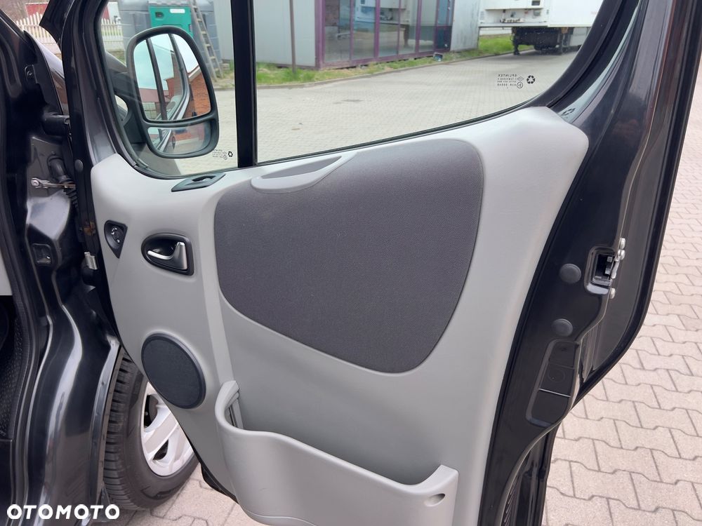 Opel Vivaro - 13
