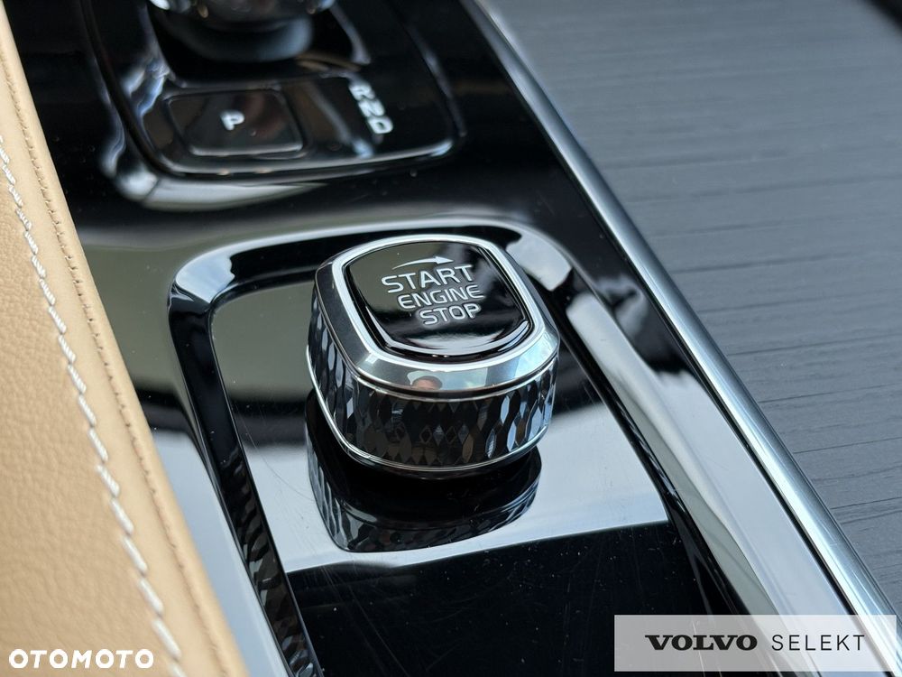 Volvo XC 90 - 21