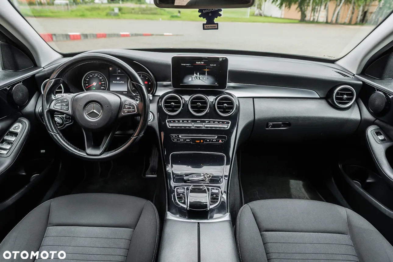 Mercedes-Benz Klasa C 180 (BlueTEC) d T 7G-TRONIC - 26