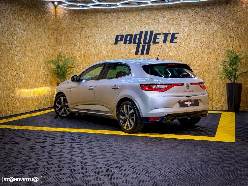 Renault Mégane 1.5 dCi Bose Edition - 19