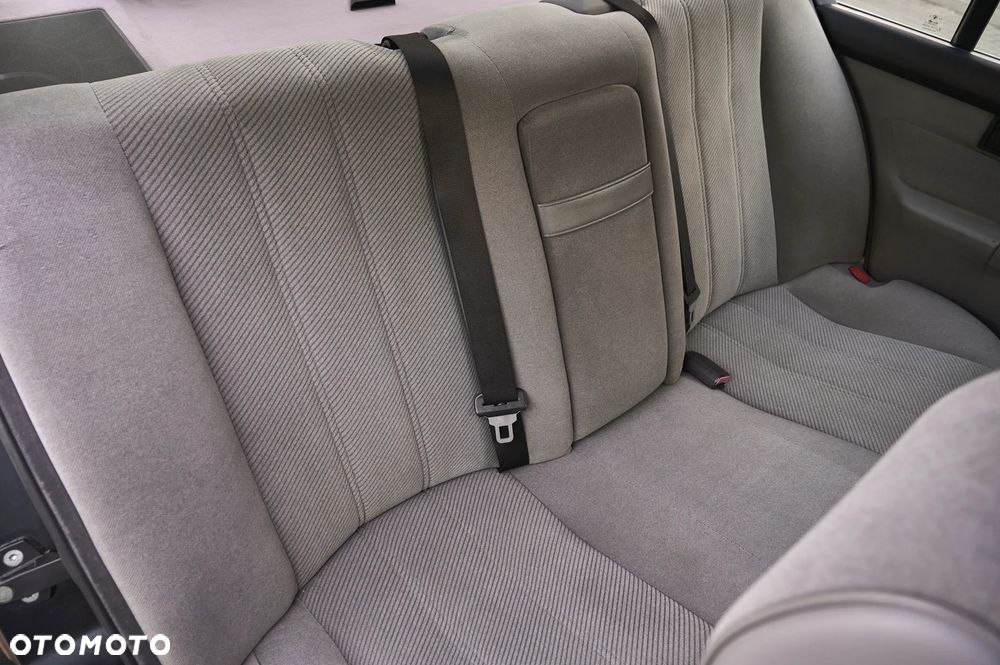 BMW Seria 5 - 36