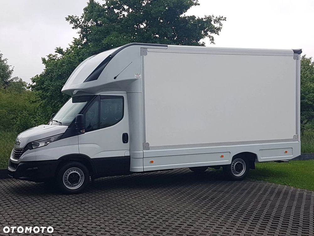 Iveco DAILY KONTENER NISKOPODŁOGOWY 4,43x2,23x2,42 SKLEP FOODTRUCK BAR KLIMA KONIOWÓZ KAMPER - 2