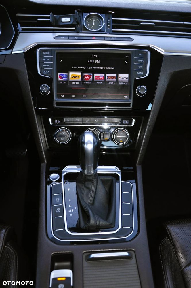 Volkswagen Passat 2.0 TDI BMT Highline DSG - 22
