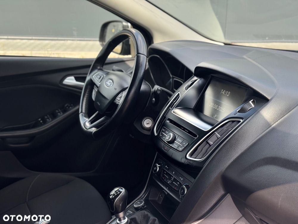 Ford Focus - 35