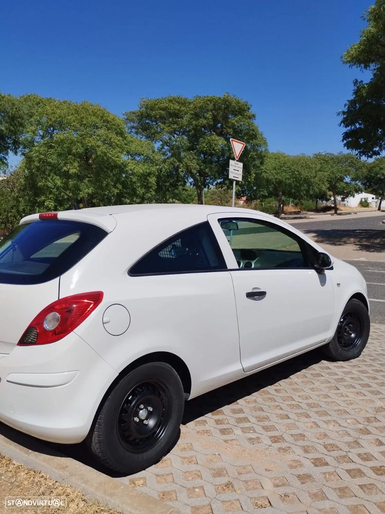Opel Corsa - 18