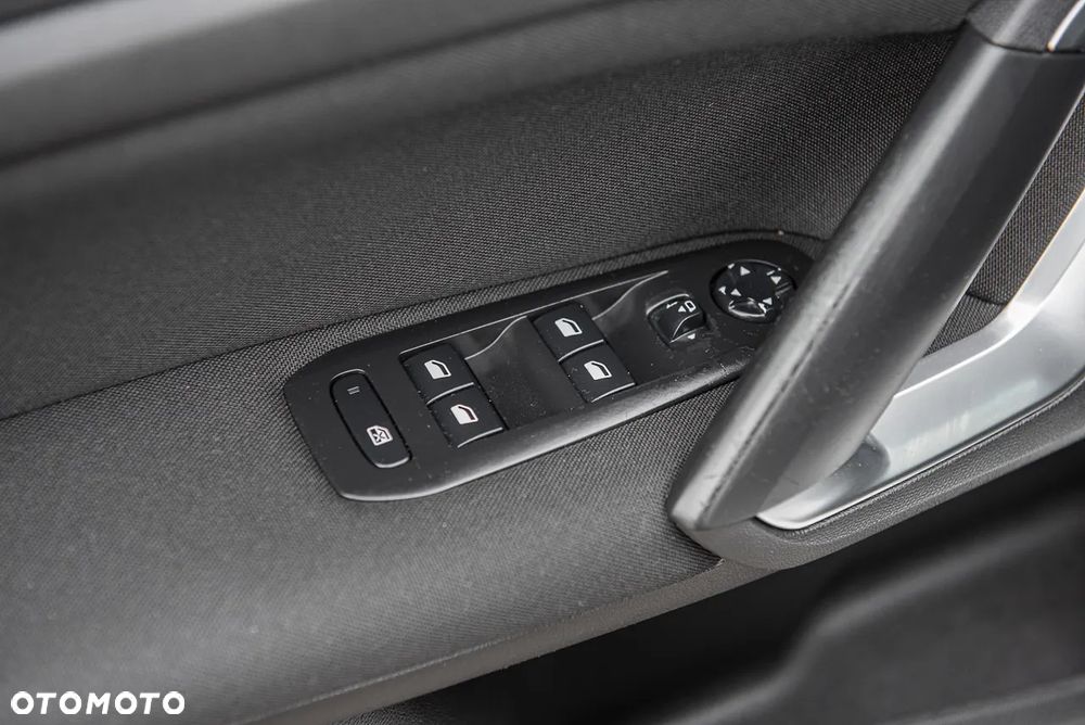 Peugeot 308 BlueHDi 150 Automatik Stop & Start Allure - 16