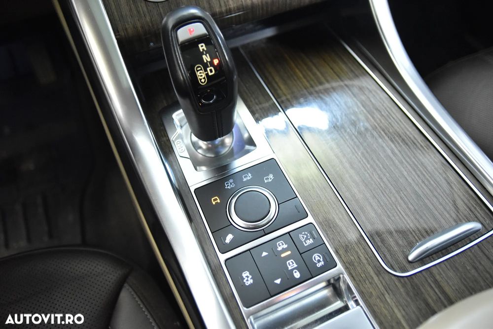 Land Rover Range Rover Sport - 17