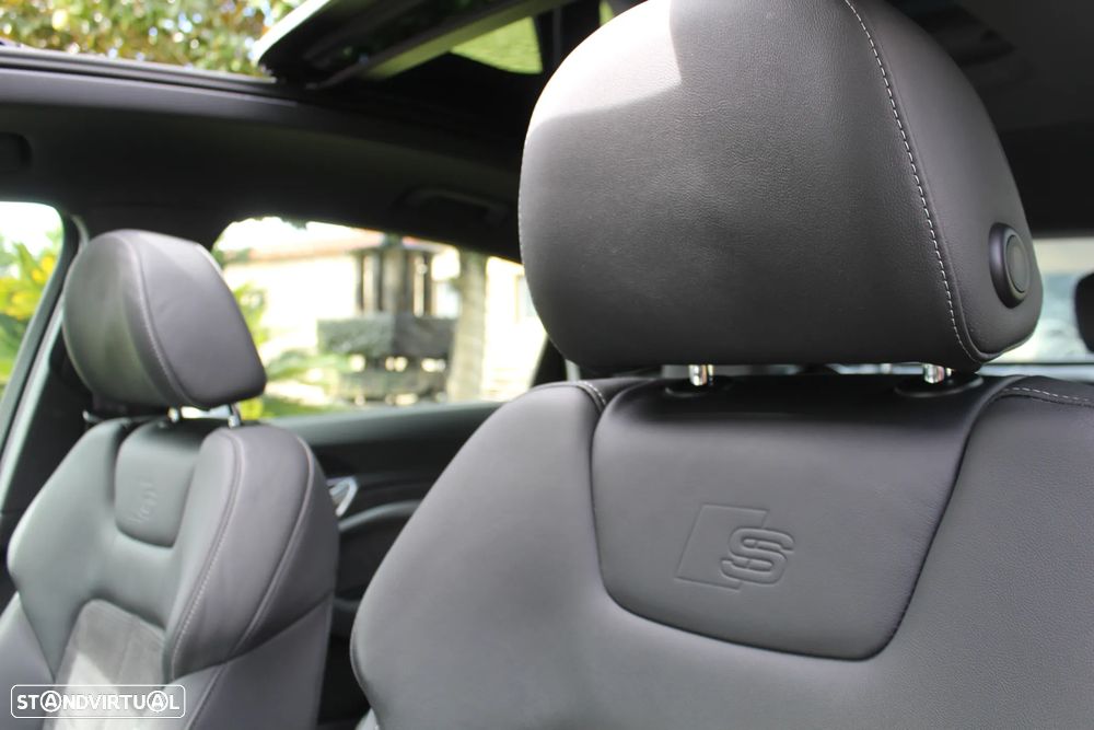 Audi e-tron 55 quattro S line - 14