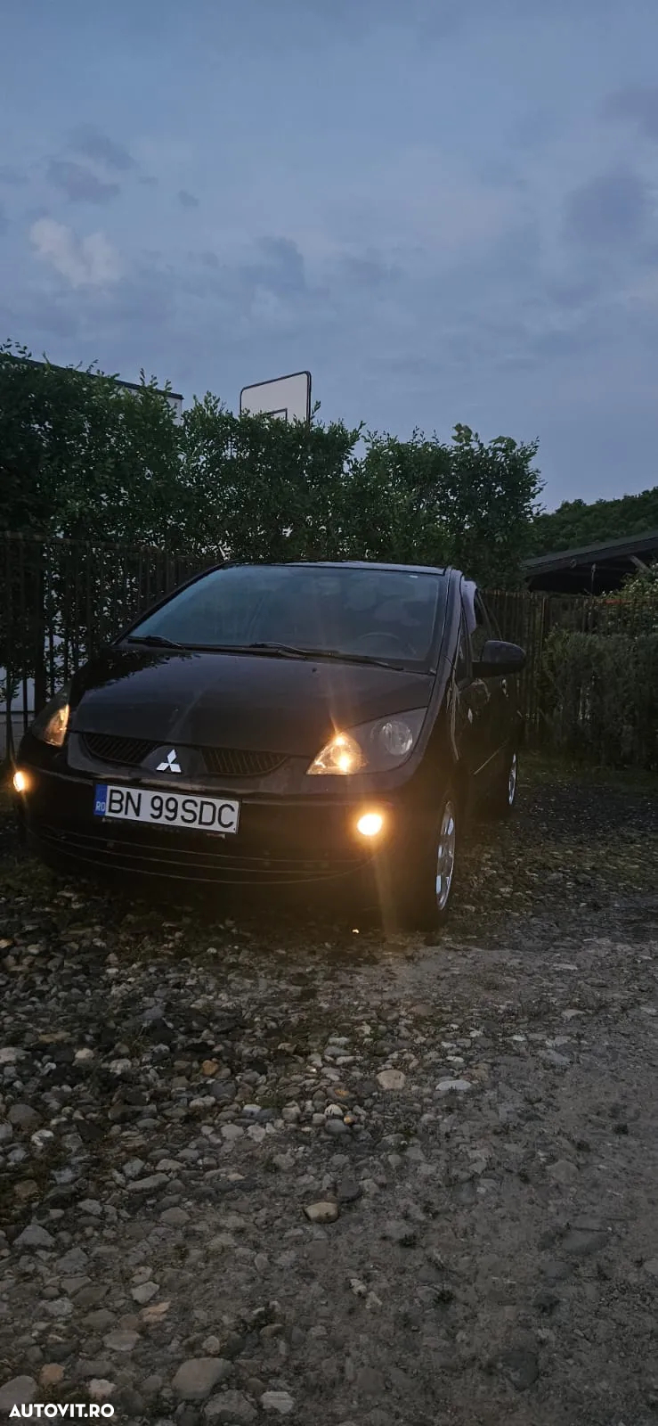 Mitsubishi Colt - 5