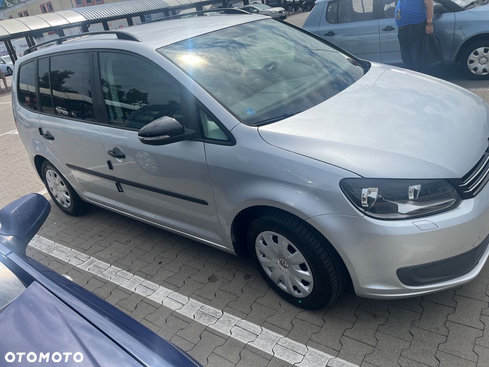 Volkswagen Touran - 4