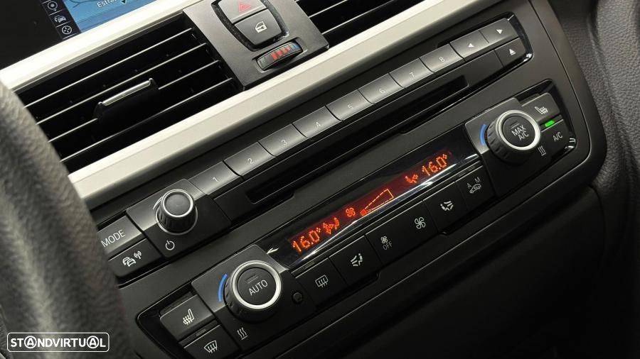 BMW 320 d xDrive Sport Line - 10