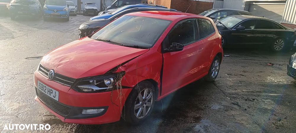 Dezmembrari / Dezmembrez Volkswagen Polo (6R) 1.2 Benz CGPAcutie viteze manuala cod culoare LP3G - 1