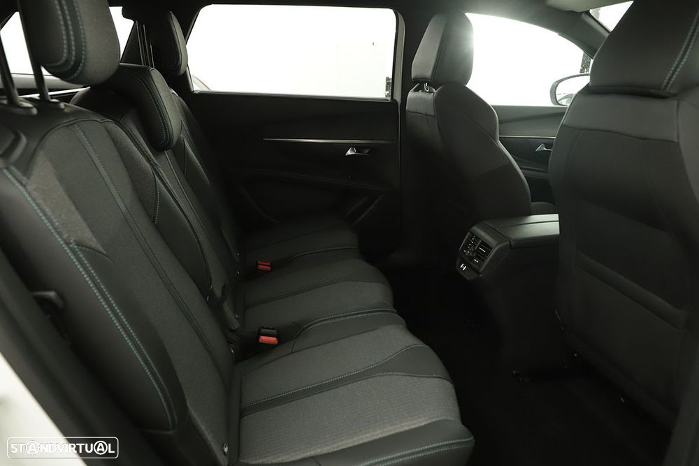 Peugeot 5008 1.2 PureTech Allure Pack EAT8 - 23