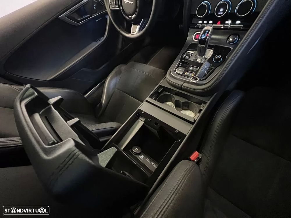 Jaguar F-Type P300 Aut. R-Dynamic Black - 26