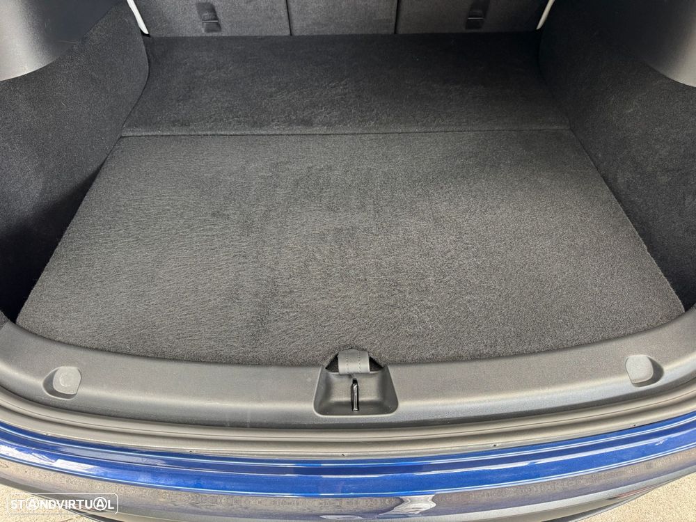 Tesla Model Y Tração Traseira - 44