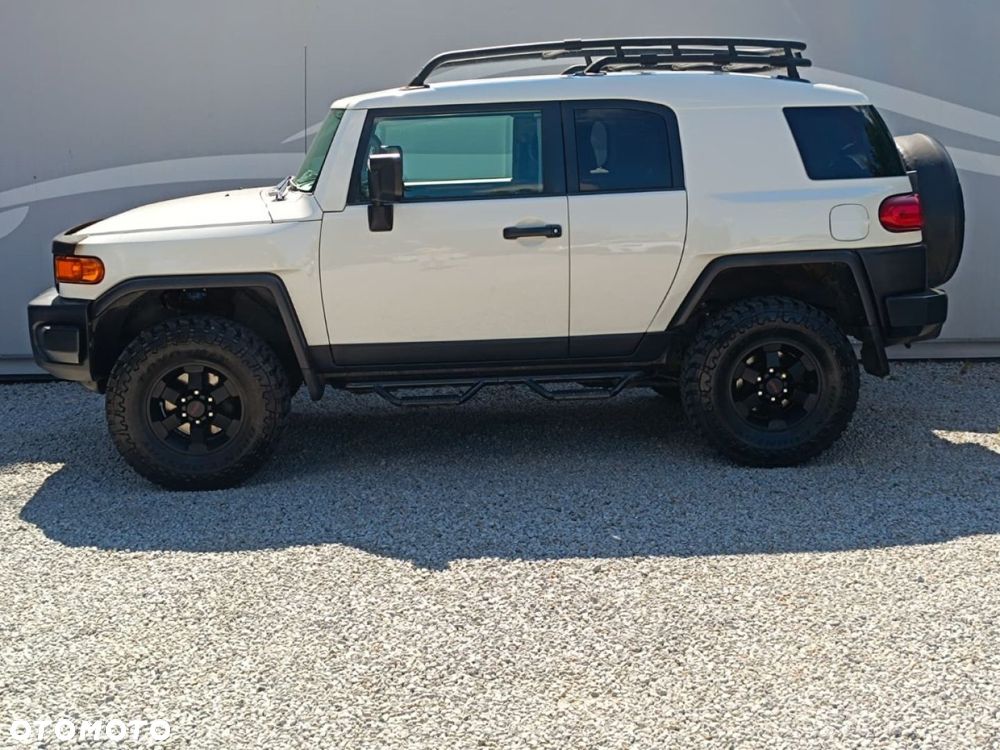 Toyota FJ - 17