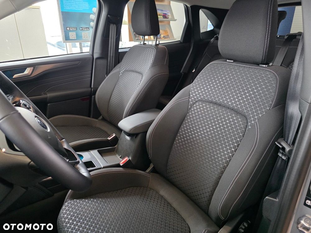 Ford Kuga - 11
