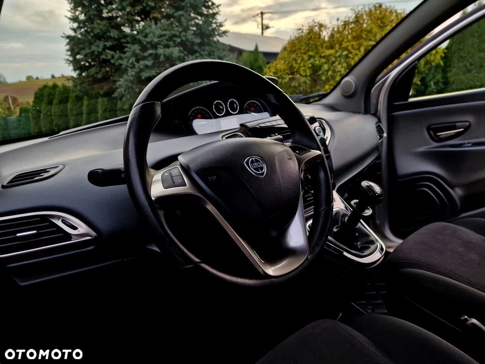 Lancia Ypsilon 1.2 8V Gold S&S EU6 - 22