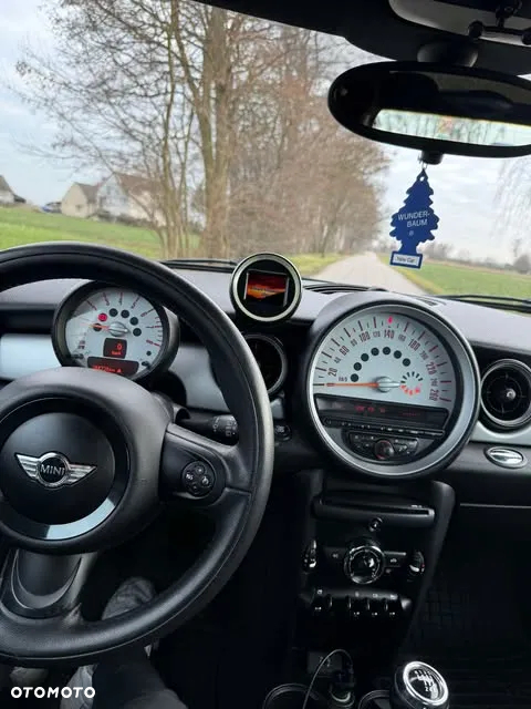 MINI Cooper Standard - 9
