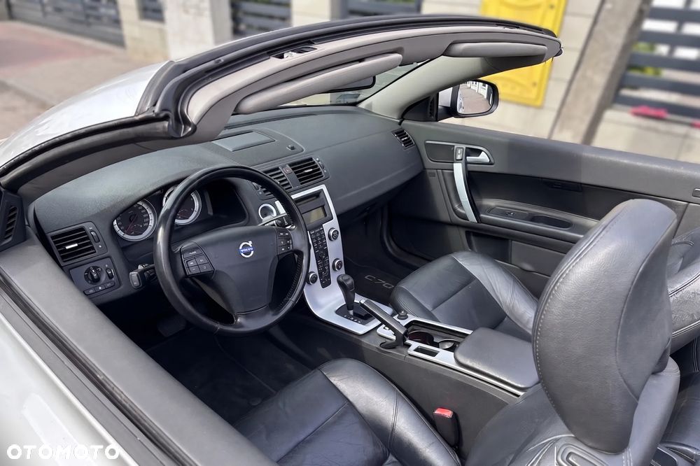 Volvo C70 - 12
