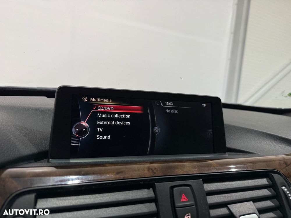 BMW Seria 3 320d xDrive Aut. - 11