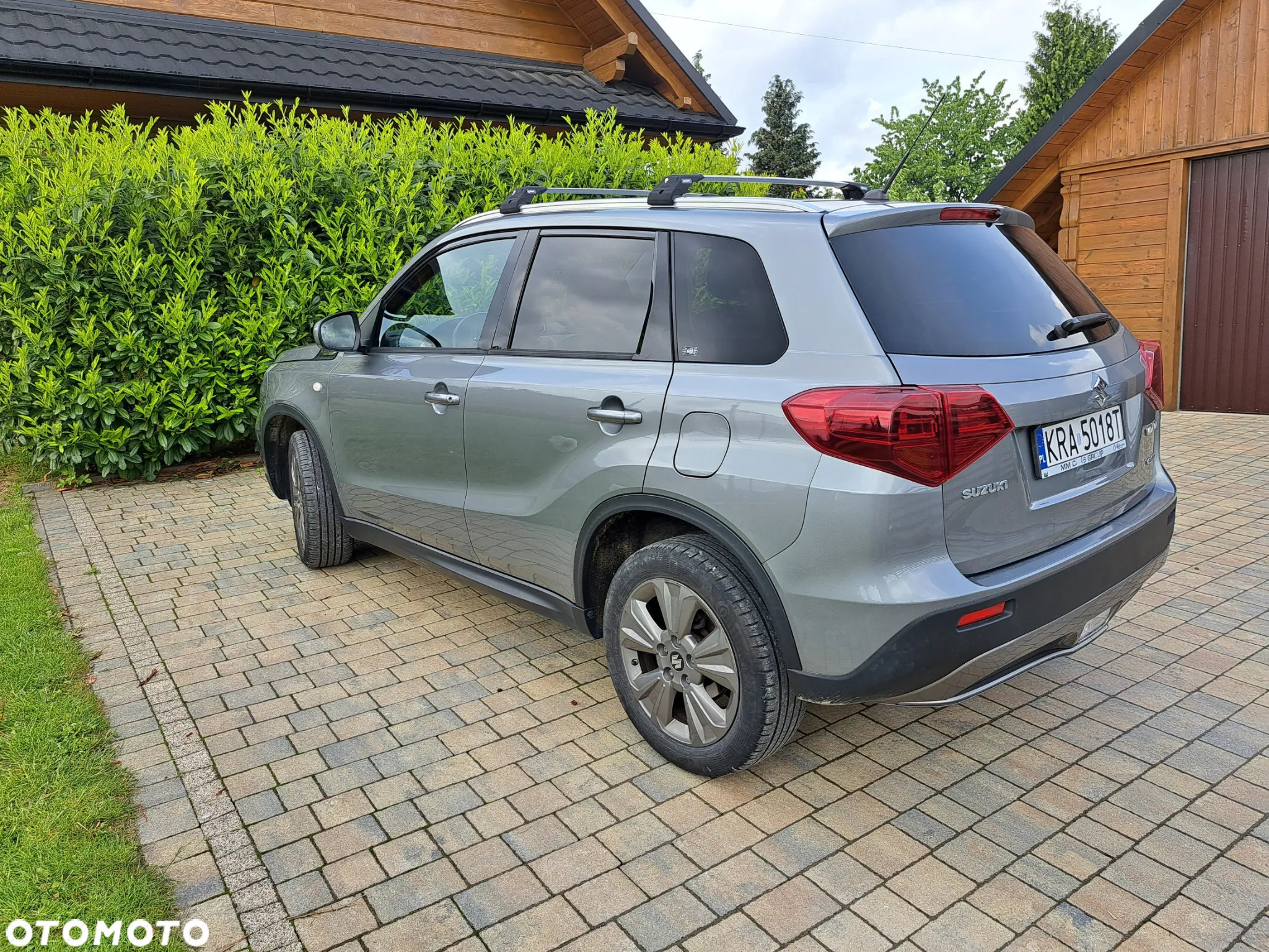 Suzuki Vitara 1.0 Boosterjet Premium 4WD - 2