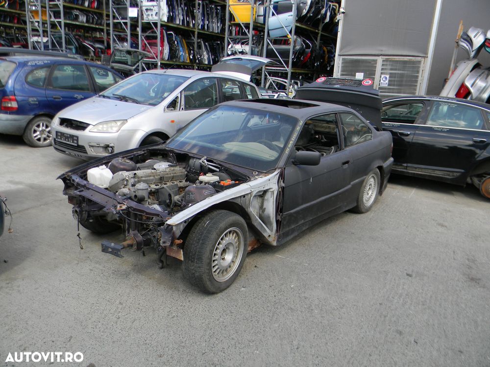 Dezmembrari  BMW 3 (E36)  1990  > 2000 320 i Benzina - 1