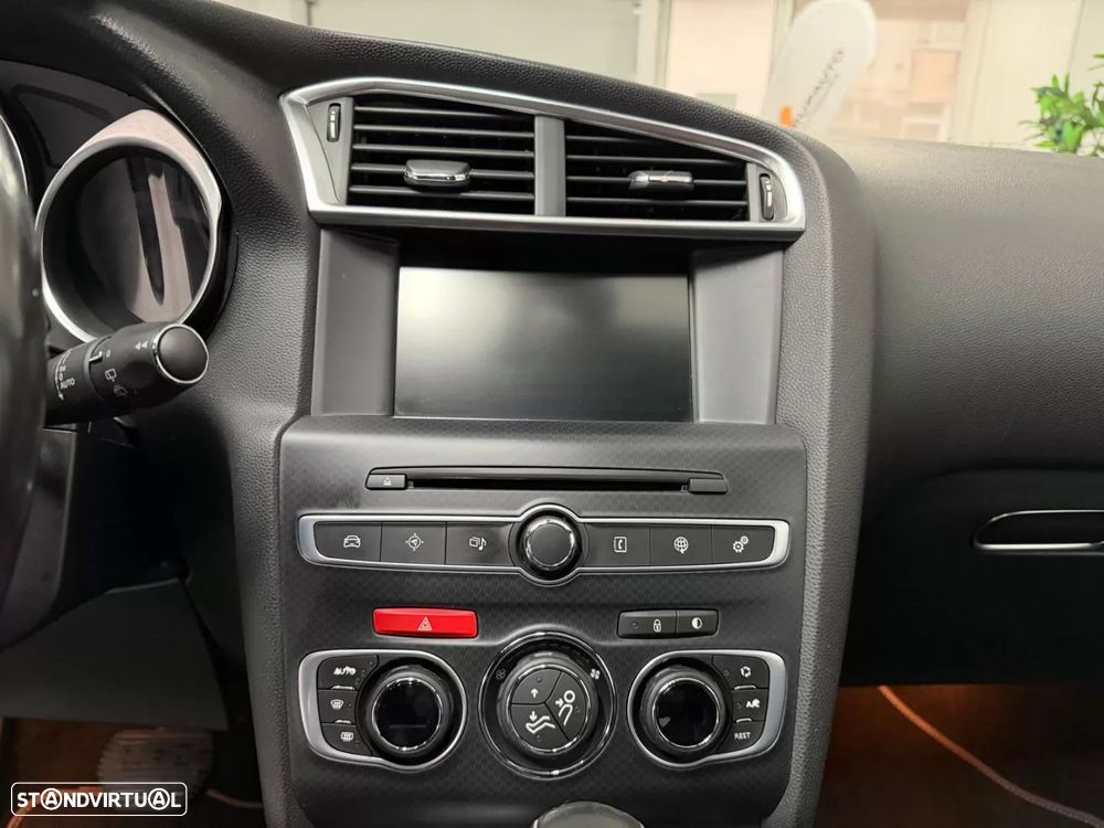 DS DS4 Crossback 1.6 BlueHDi So Chic J18 EAT6 - 10