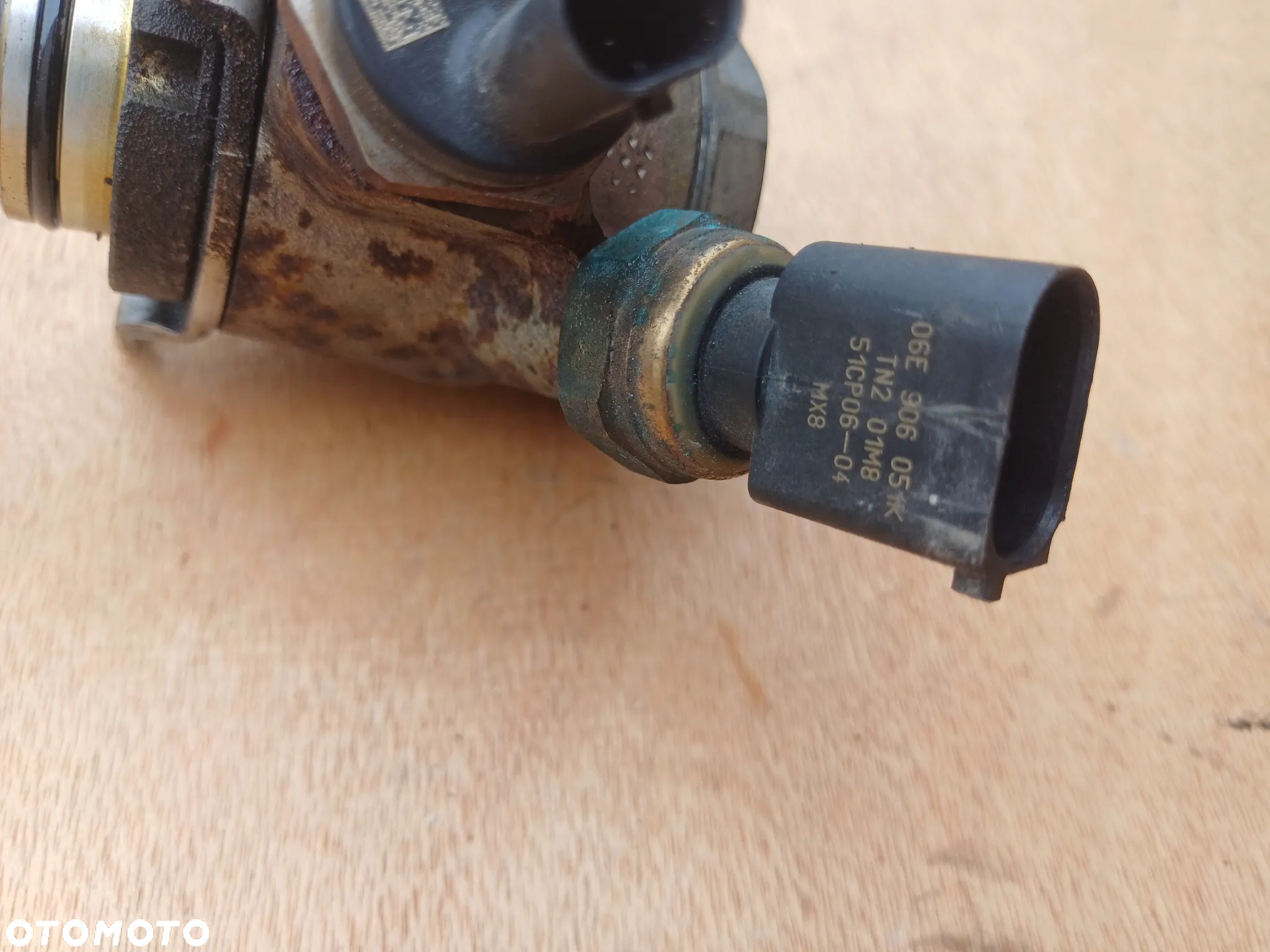 Pompa paliwa AUDI A4 A5 A6 3.2 FSI 06E127025M - 5