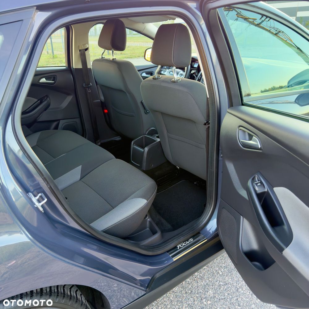 Ford Focus 1.6 Titanium - 19
