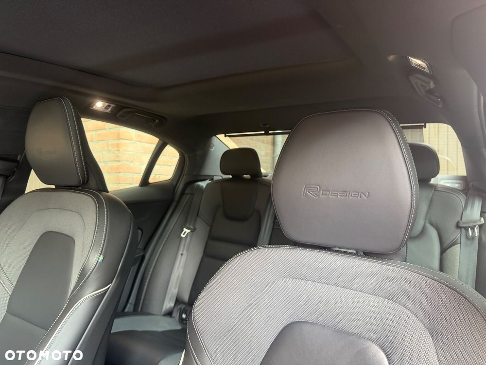 Volvo S60 T5 R-Design First Edition - 19