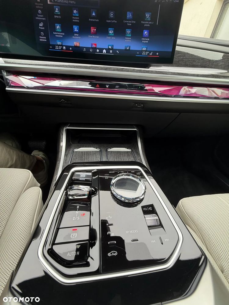 BMW Seria 7 - 22