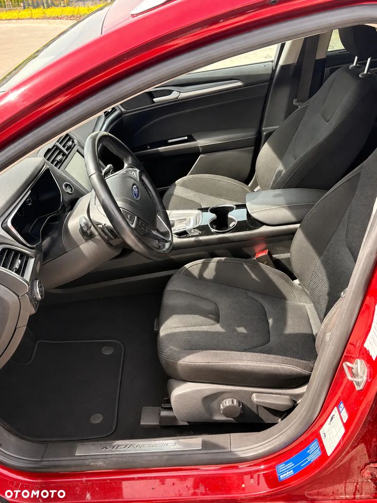 Ford Mondeo 2.0 EcoBoost Titanium - 10