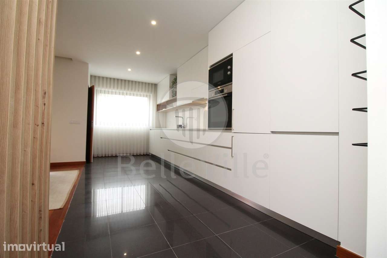 Apartamento T2, parcialmente mobilado, Lamaçães - Grande imagem: 2/60
