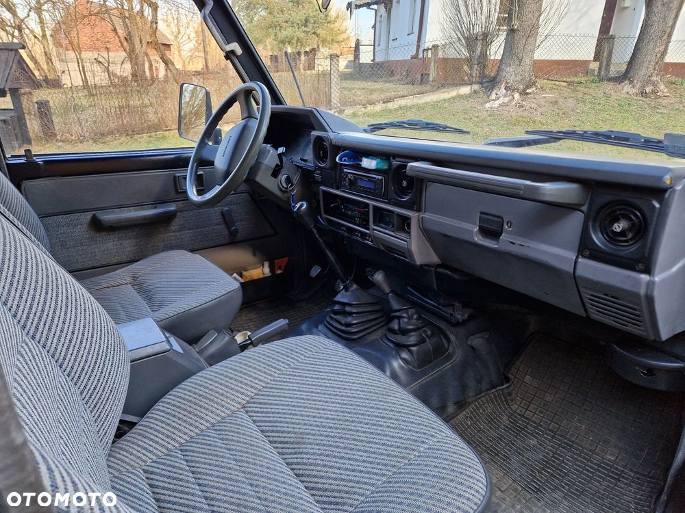 Toyota Land Cruiser LJ70 - 8