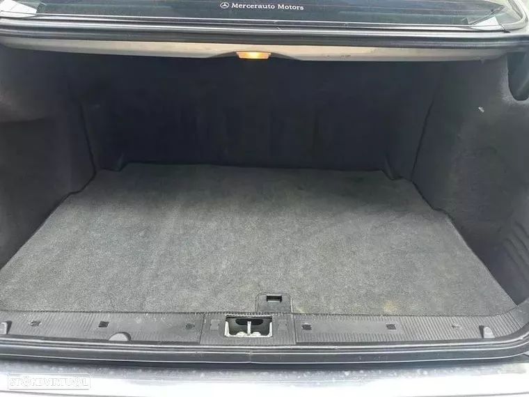Mercedes-Benz E 220 - 8